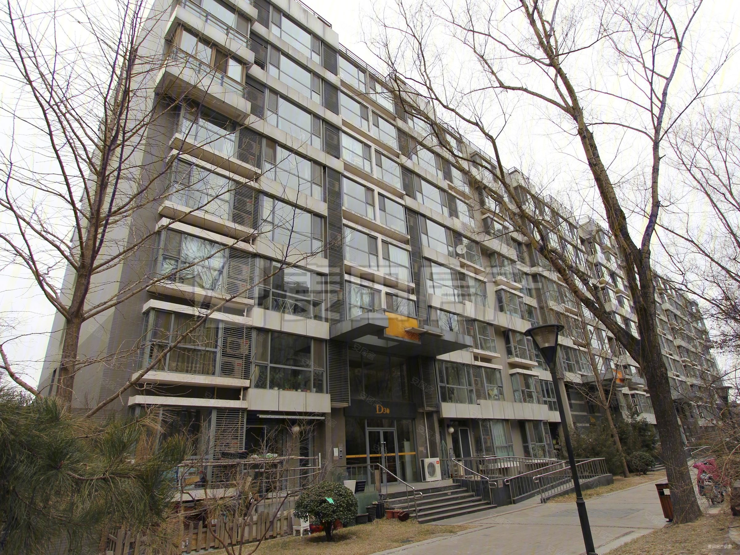 新出富力城南北通透两居紧邻地铁口无浪费面积采光很好