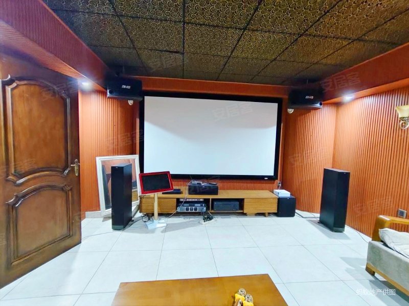 联排豪装中户  车库车位 地下室影音室 近地铁 急售