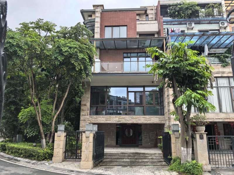 深圳房产网>深圳二手房>龙华二手房>梅林关口二手房>星河丹堤(别墅)>