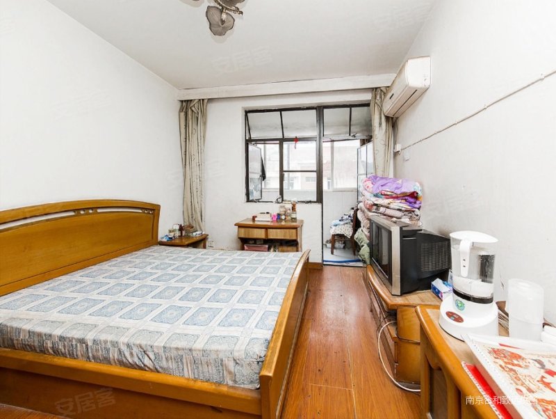 交通便利 近医院 满五 高楼层视野无遮挡 近地铁 小三居