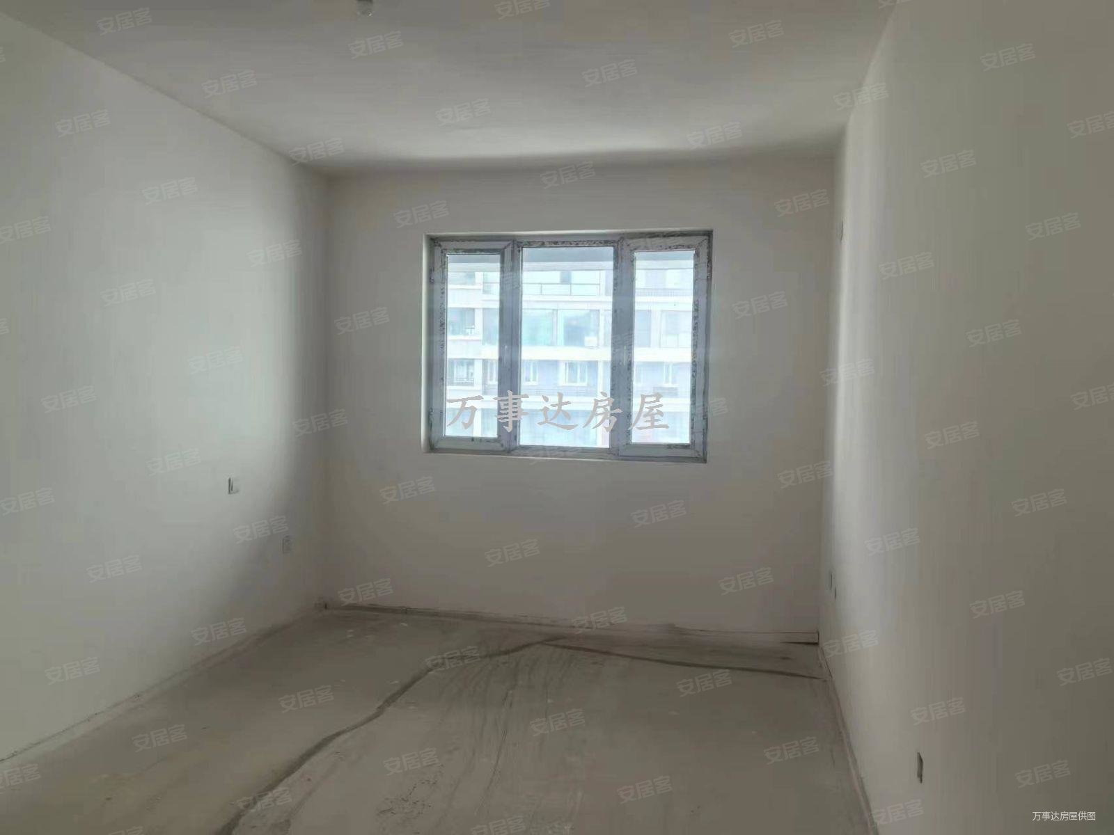 城南景苑3室2厅1卫135.46㎡南北55.6万