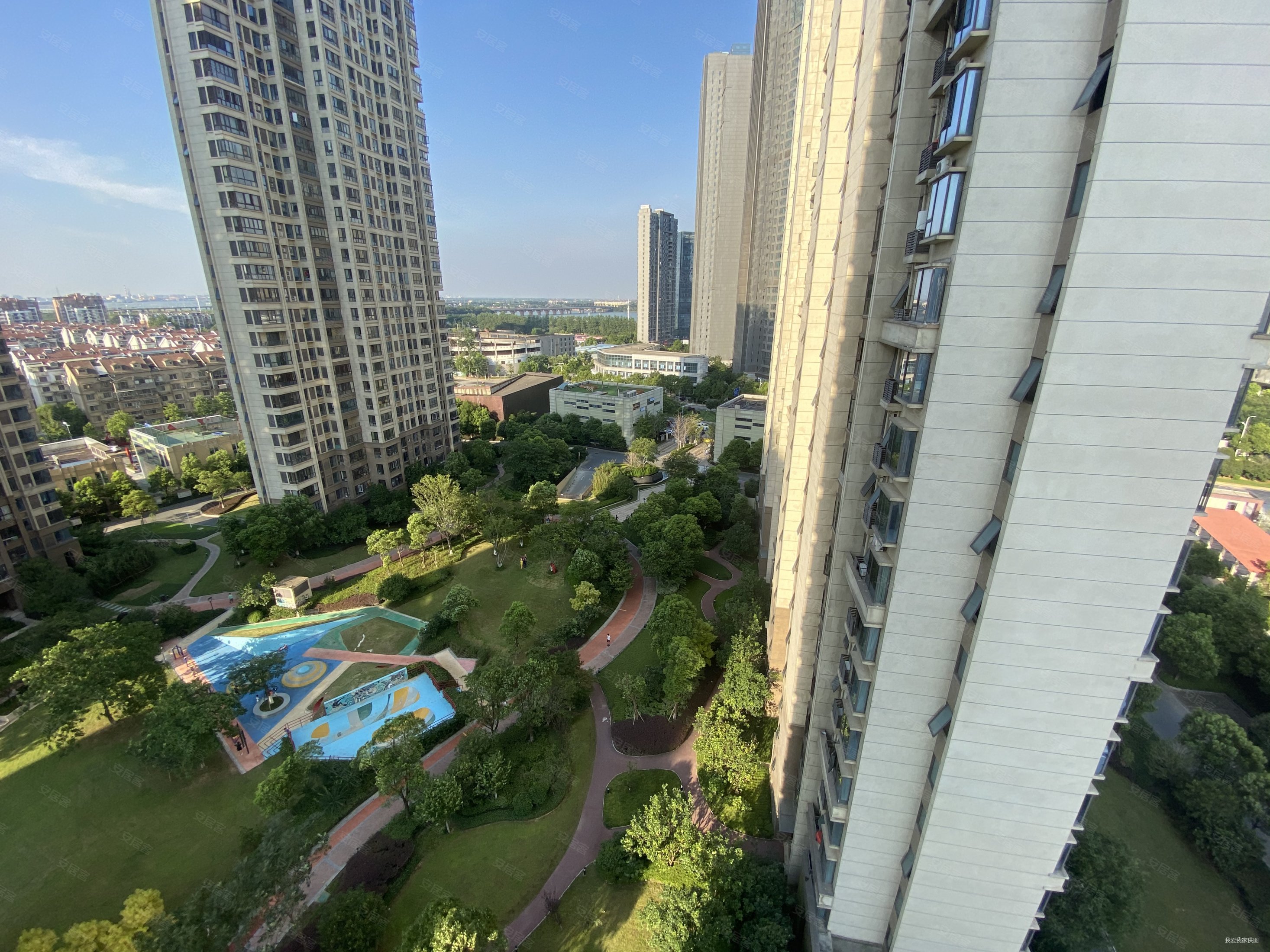 绿地外滩公馆通透三房, ,光线好