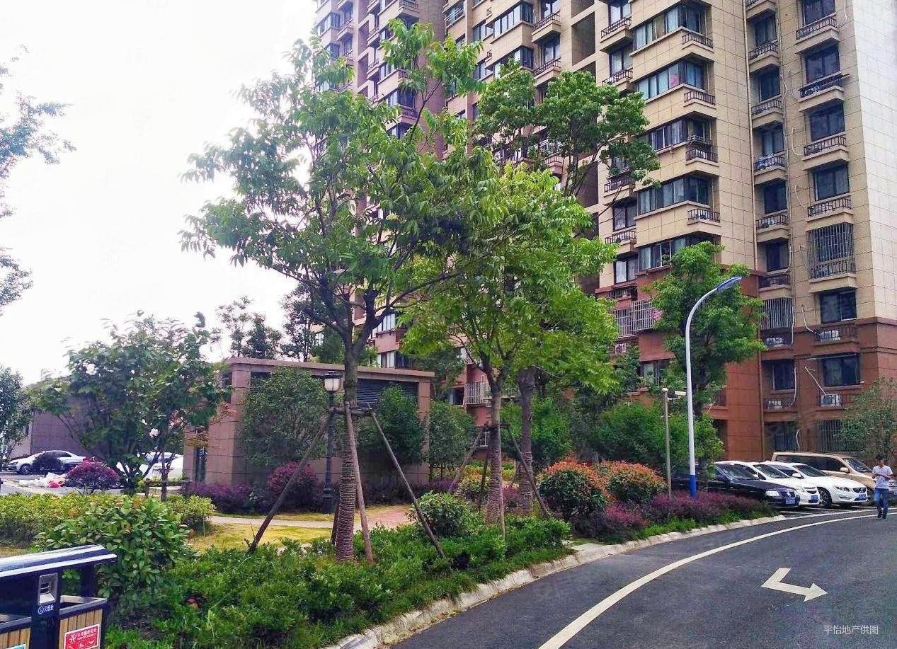 美罗家园罗秀苑2室2厅1卫83.26㎡南北286万