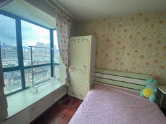 济南历城山大路历城段彼岸新都 十层电梯洋房一梯两户民用水电南向主卧带飘窗女生合租出租房源真实图片
