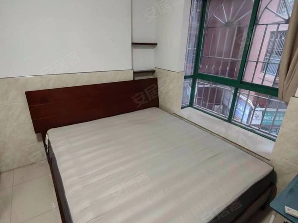 深圳布吉丹竹头金龙花园3号线直达罗湖福田老街,周边生活商圈便利出租