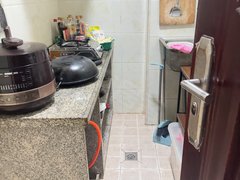 三亚天涯第一市场新民街自建房 1室1厅1卫出租房源真实图片