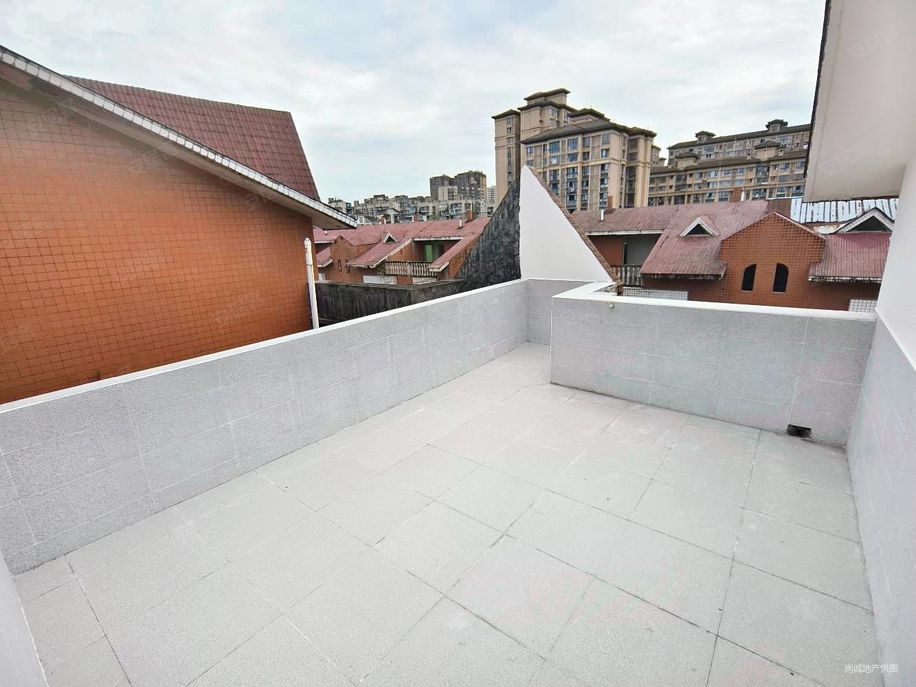 滨江花园都江堰