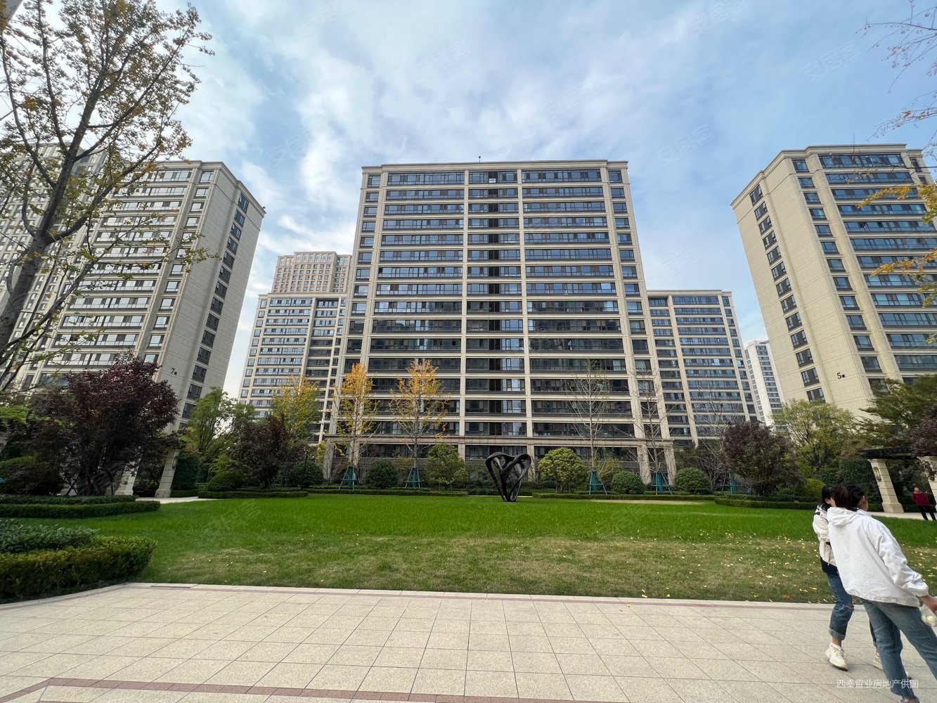 陆港绿城西安全运村子衿苑北苑4室2厅2卫141.6㎡南北350万