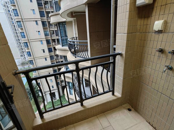 广州增城石滩碧桂园豪园低碳 前海人寿医院旁边 碧桂园豪园 3房出租