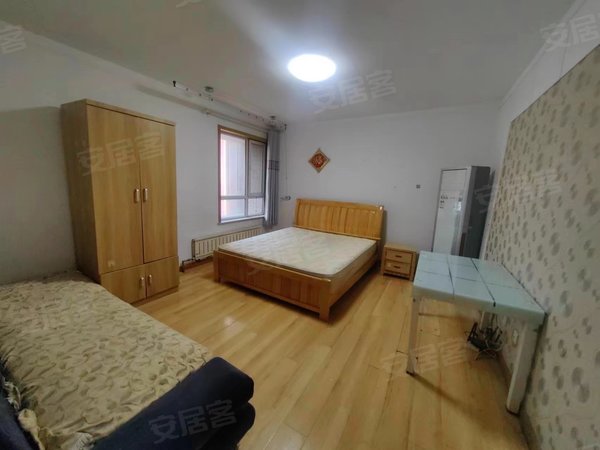 济南历下康虹路贤文花园(南区)精装小公寓!无中介可短租可办房补!