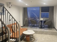 日照东港新市区好找工作复式华润A座 2室 家电家具齐全 拎包入住 押一付一出租房源真实图片