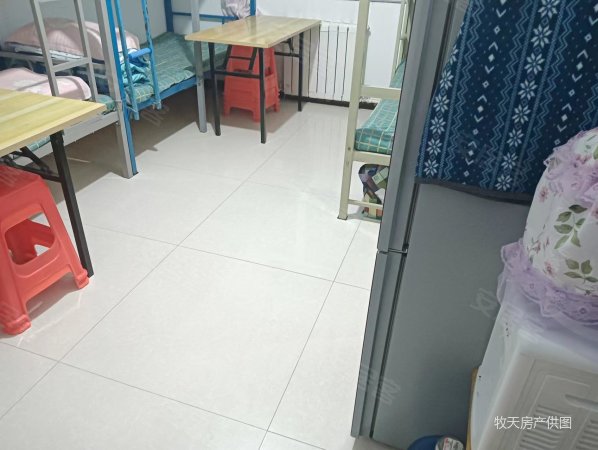 胜达园丁南区3室2厅2卫146㎡南北335万