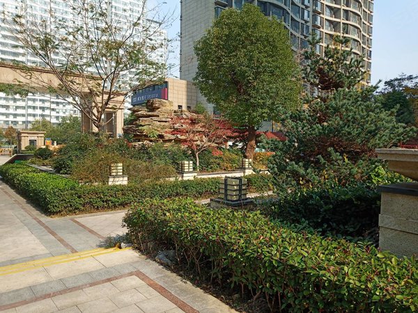 沂南天泰华府天泰华府三室两厅一卫 可根据需要配家具 能洗澡做饭