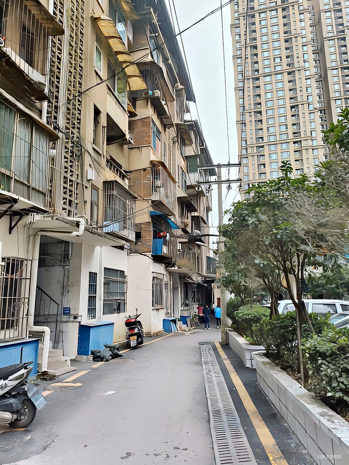 花溪大道北段476542号小区