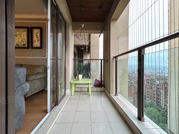 重庆巴南融汇珠江城(a区)巴南区 珠江城一期 三房 1500元月出租房源