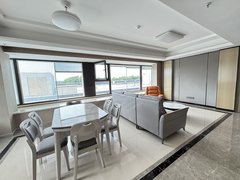 镇江京口大市口周边大市口镇江市实验小学苏宁八佰伴万达附近四室两卫豪装带大露台！出租房源真实图片