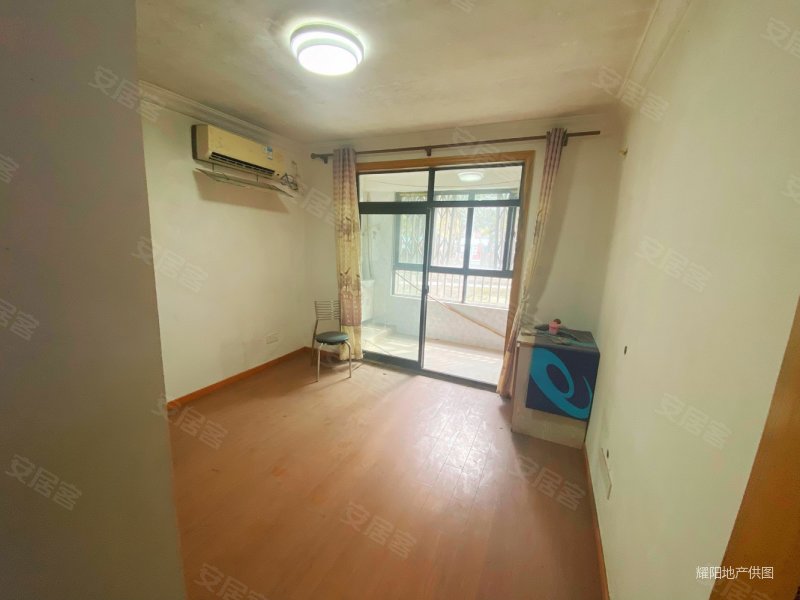 浦东 曹路精装大两房带基装随时看房近地铁业主诚心双南向,星纳家园