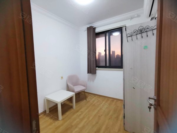 上海浦东三林城林嘉苑东方懿城盒马旁边抢手三房大房东出租看房有钥匙