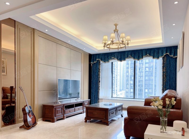 攀成钢天誉花园 套三双卫 精装修可拎包入住 房东诚心出售