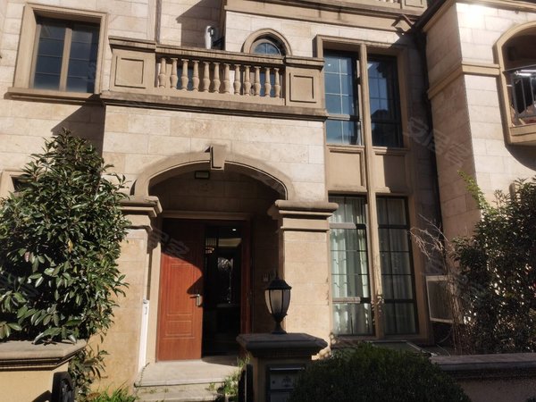 宁波鄞州五乡悦澜湾(别墅)悦澜湾别墅出租全新精装拧包入住四层带车库