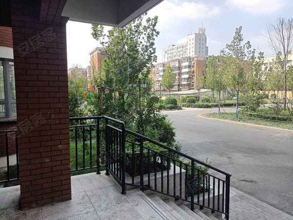 天津河西梅江津铁美苑津铁美苑 黑牛城道尖山路 有电梯 二居室 交通