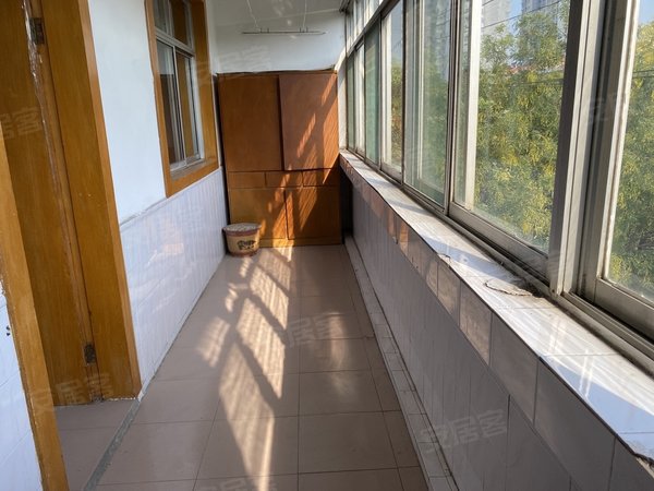 济宁任城越河街道望湖小区望湖小区两室一厅家具家电齐全,拎包入住