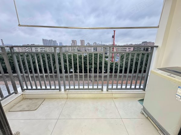 珠海珠海周边中山逸骏星园逸骏星园,精装三房两卫,现场温馨舒适,可