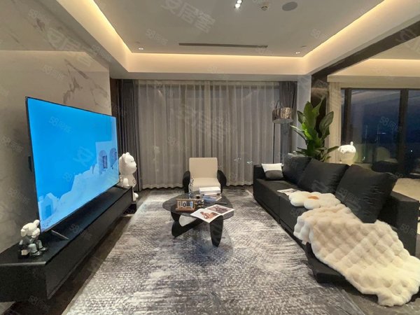 重庆江北观音桥龙湖唐宁one观音桥豪宅大平层,270度采光带浴缸衣帽间