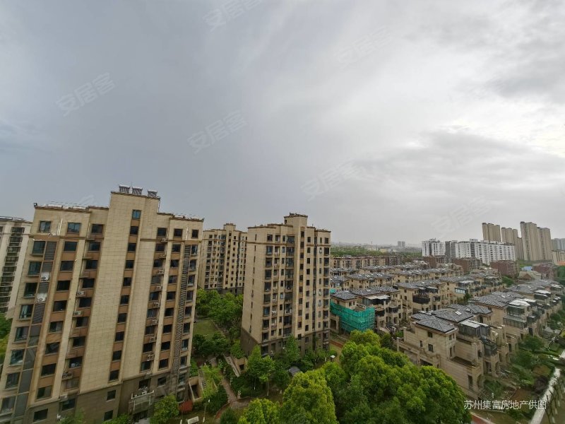 城东体育中心旁东晶国际花园精装3房南北通透