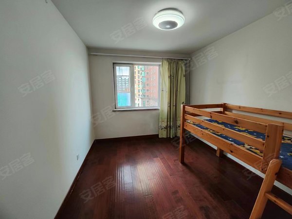 北京朝阳健翔桥华亭嘉园华亭嘉园 3室2厅2卫 电梯房 195平出租房源