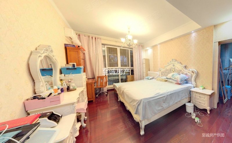 青五点赞房精装房泡西时代尊城1楼带花园房套五双卫