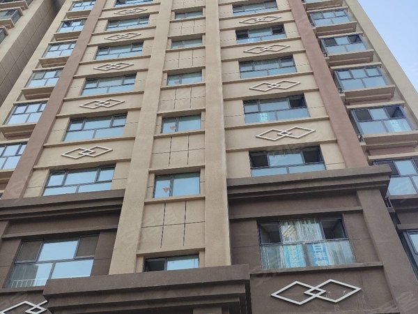 喀什喀什市喀什城区海悦汇城万达附近,海悦汇城,三室两厅两卫,可办公