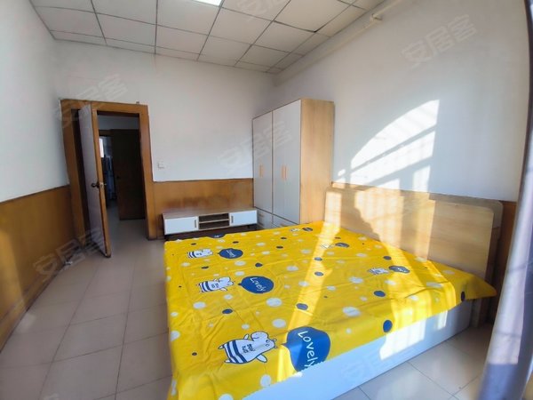 太原万柏林滨河西路山西中医学院宿舍迎泽西大街公园时代城 精装一居