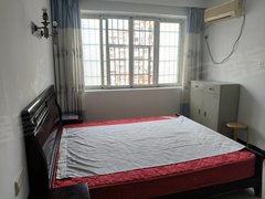 九江濂溪九江站长虹小区,长虹小学旁,三楼,正规一室一厅,精装拎包入住。出租房源真实图片