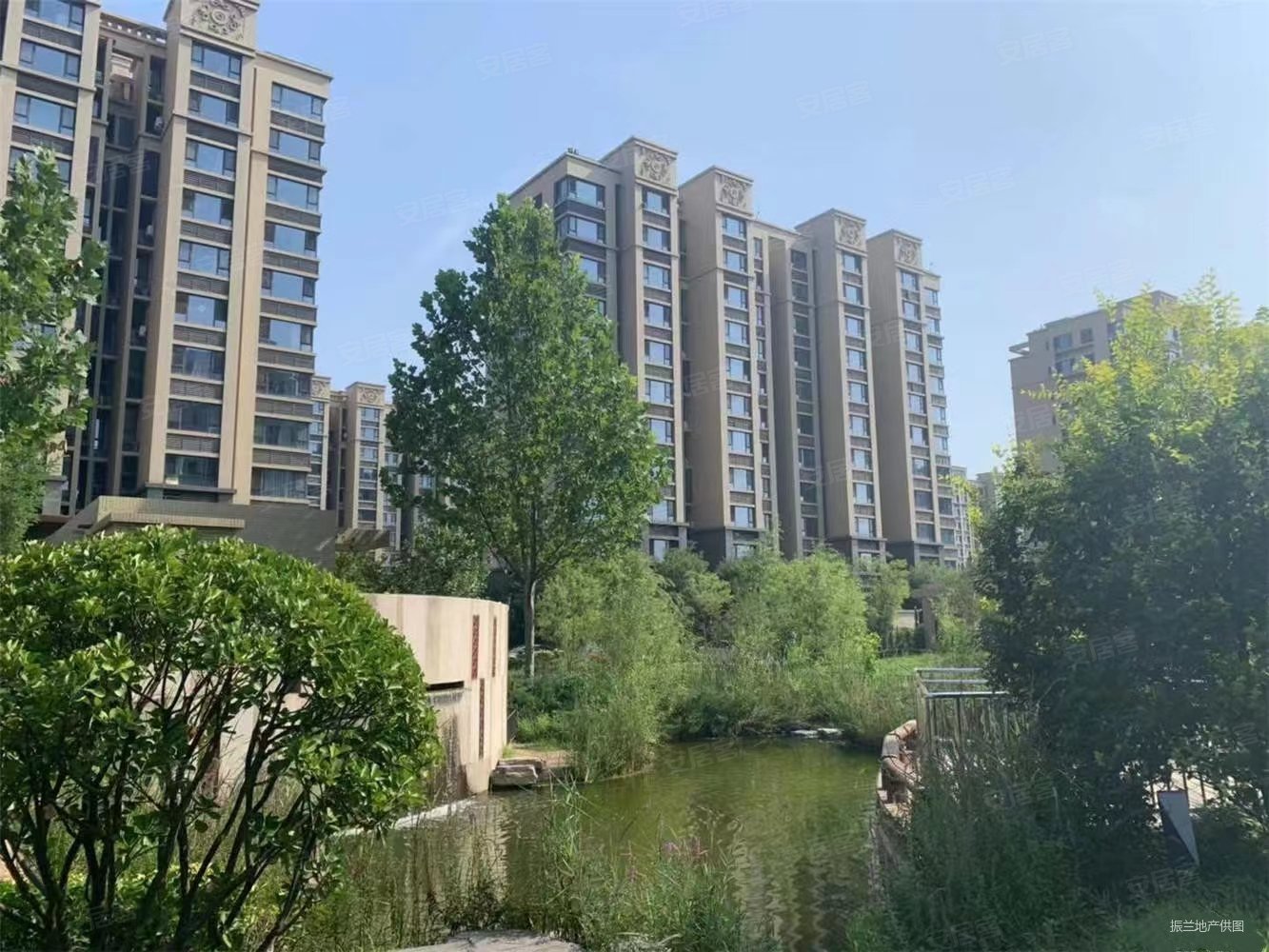 台湖镇集中供暖特殊户型三居室边户看房方便