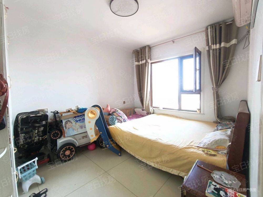 青云学府一路之隔.交通方便!配套高端,翰林苑(安丘)二手房,66.