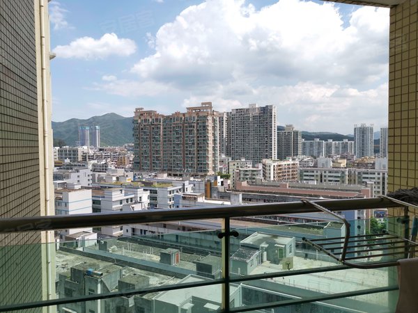 深圳罗湖莲塘仙湖枫景家园仙湖枫景家园(东南向 高楼层)60平2房2厅