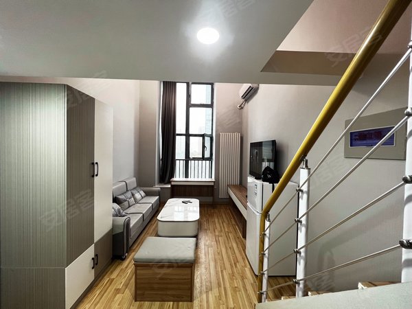 复式公寓民电民水带氛围灯超高清电视免费无线全新家电,槐荫租房-济南