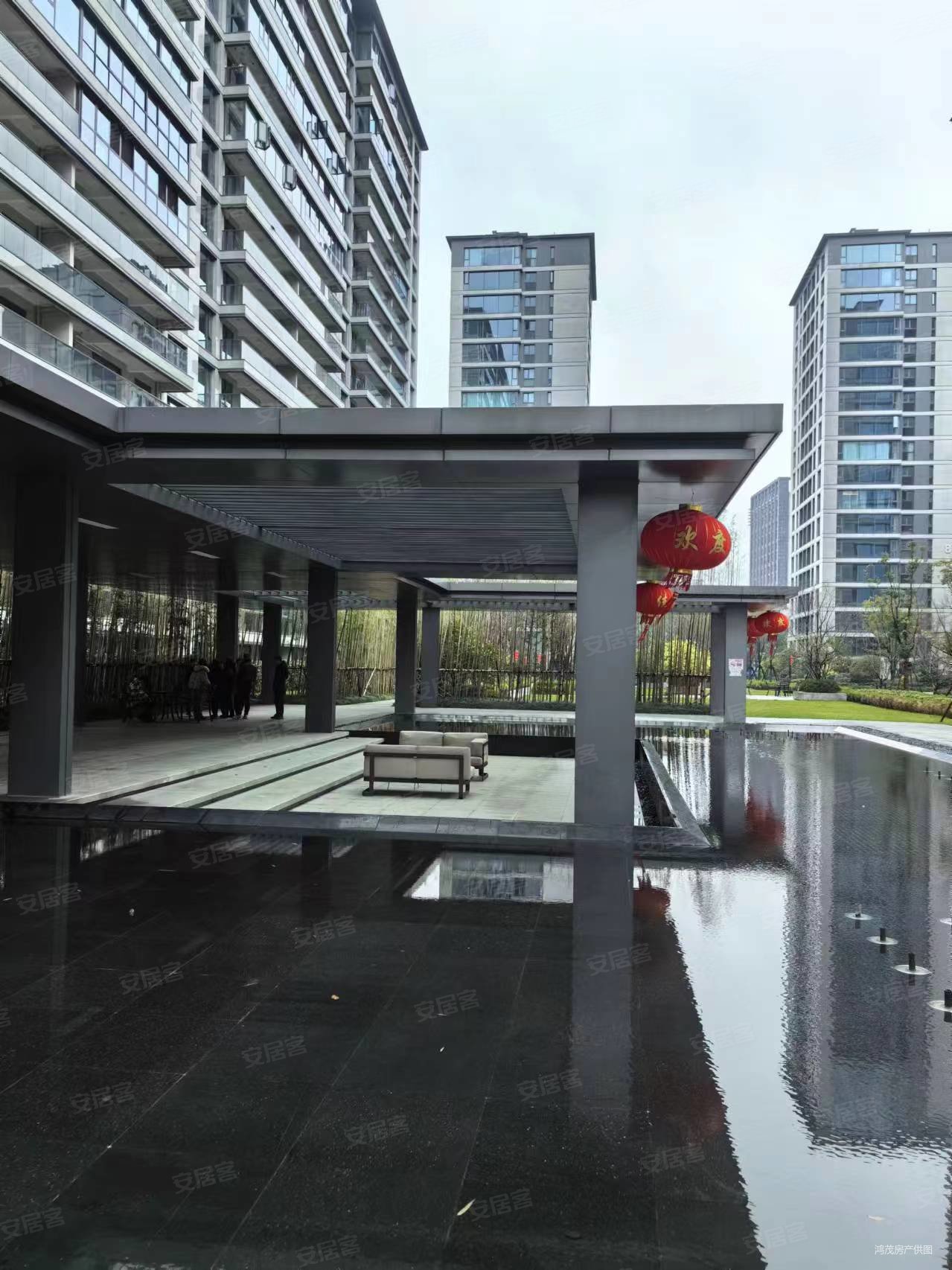 急卖 钱江彩虹府 落地窗 全湖景精装边套四房两卫