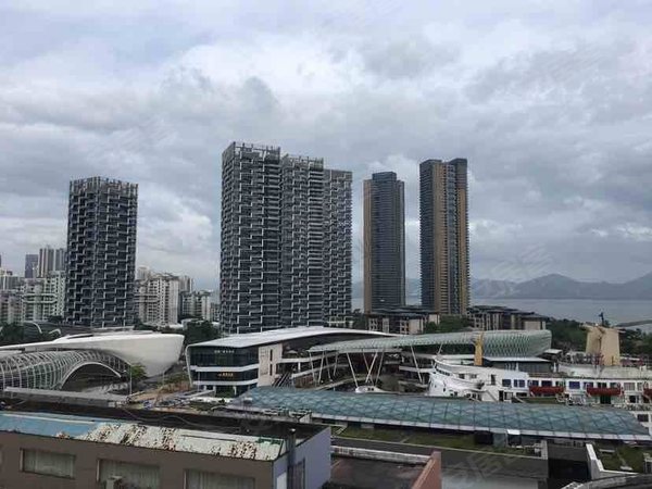 深圳南山蛇口海滨花园(南山)海滨花园109平的三房一卫 地铁口物业