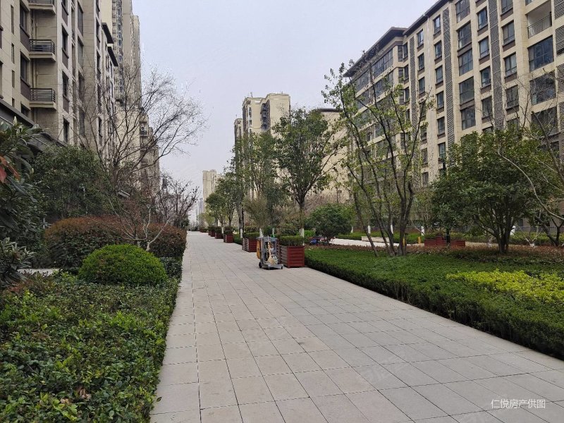 西安房产网>西安二手房>长安二手房>航天城二手房>大华锦绣前城(一期)