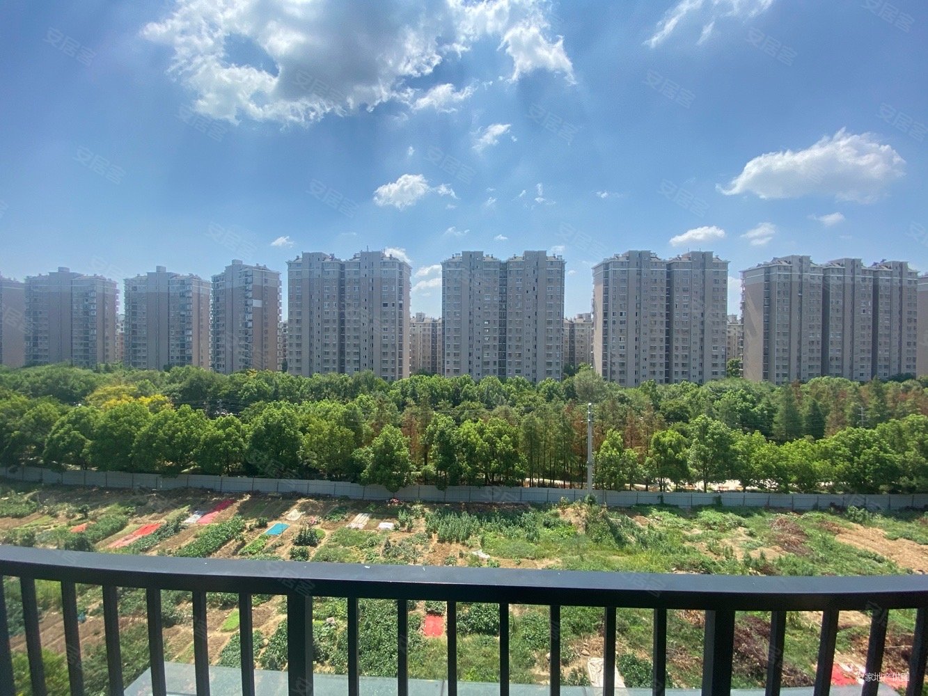 诚信出售满二年可看房,东紫园二手房,120万,3室2厅,1卫,90平米-芜湖