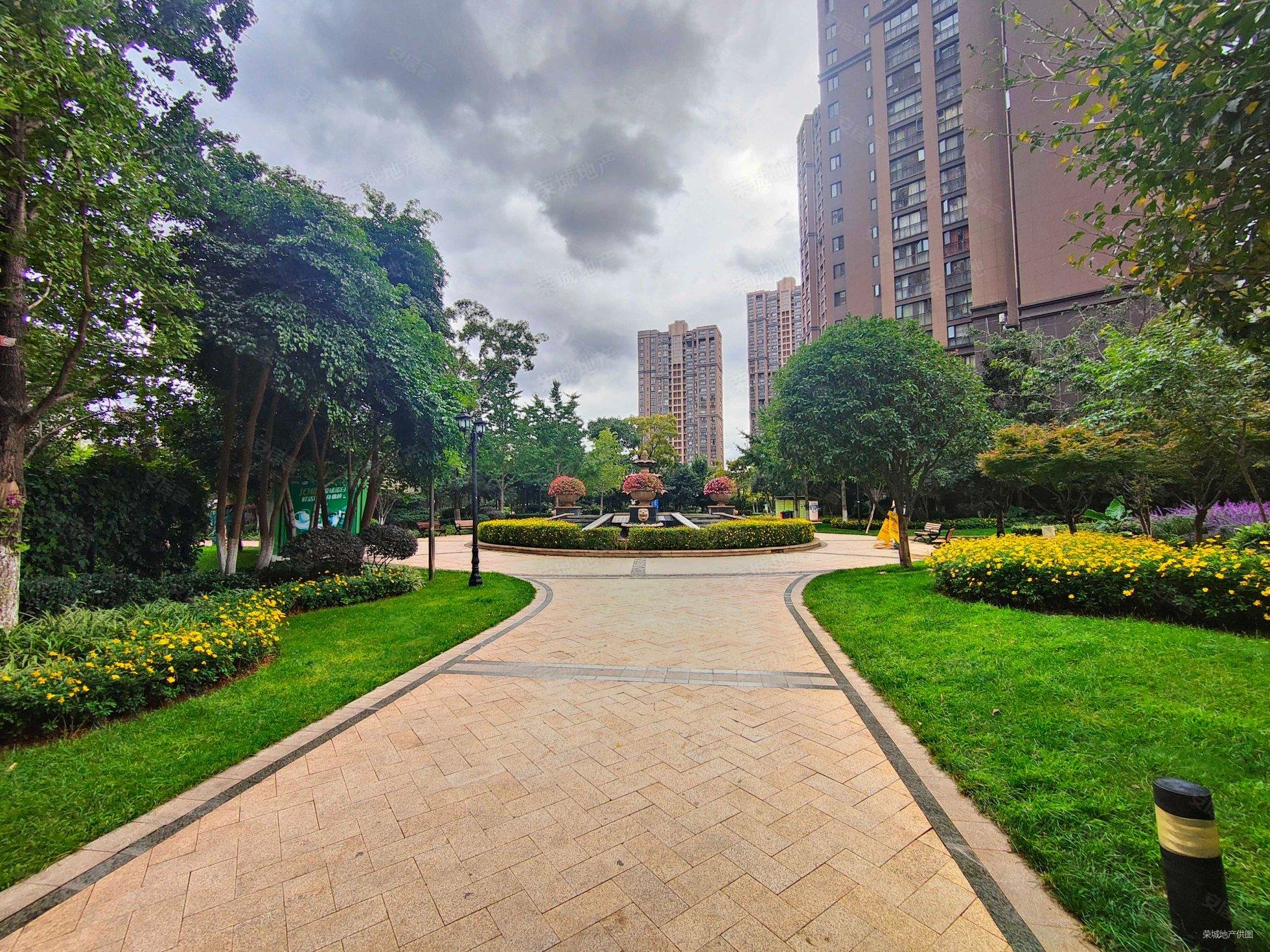 红星国际紫郡小区3室1290平售房