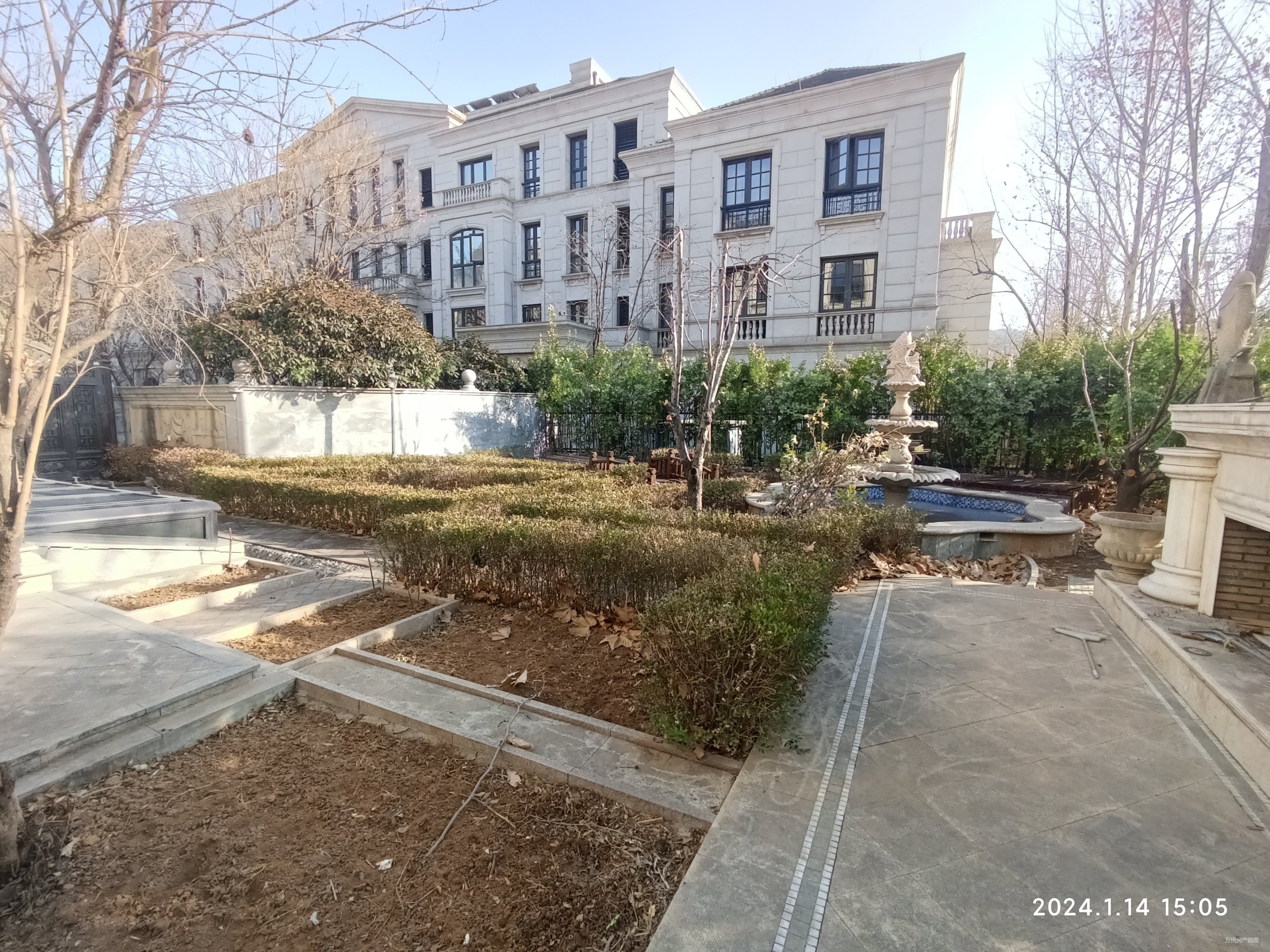 海尔绿城玫瑰园