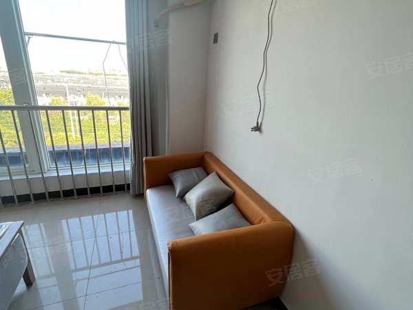 苏州常熟古里香江路11号小区小康村大德福楼上公寓直租 无中介费 图片