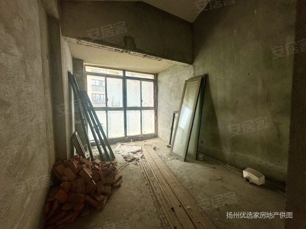 新出 天俊华府 水印西堤联排别墅 带前后花园 带地下室