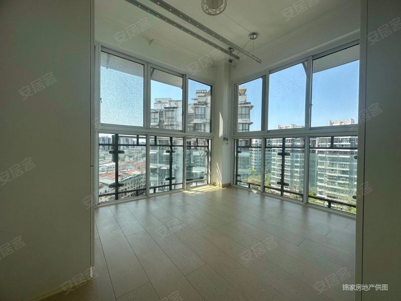 游仙区科学城旁标准四室双卫 装修保护得不错证件齐全随时可看房,富临