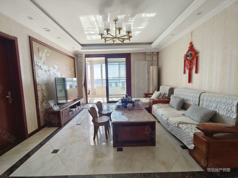 商品房 交通便捷 中间楼层采光好 正南朝向 板楼 电梯房,东方美郡二手