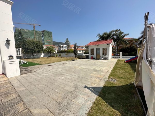 深圳大鹏新区大鹏大鹏山庄大鹏山庄独栋别墅 带500平米私家花园出租