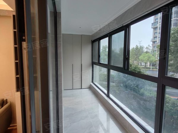 苏州吴中郭巷华润置地悦景湾华润悦景水湾二号线尹山湖地铁口出租房源